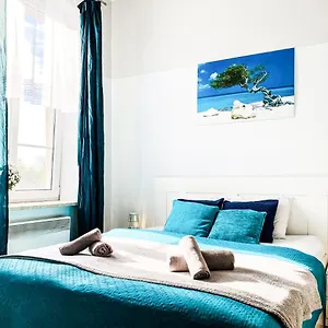 Next To Wawel Castle, Vistula River & Old Town Cracow Apartament
